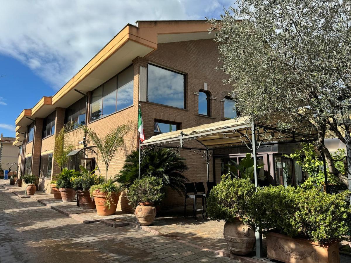 Euro House Inn Airport Fiumicino Exteriér fotografie