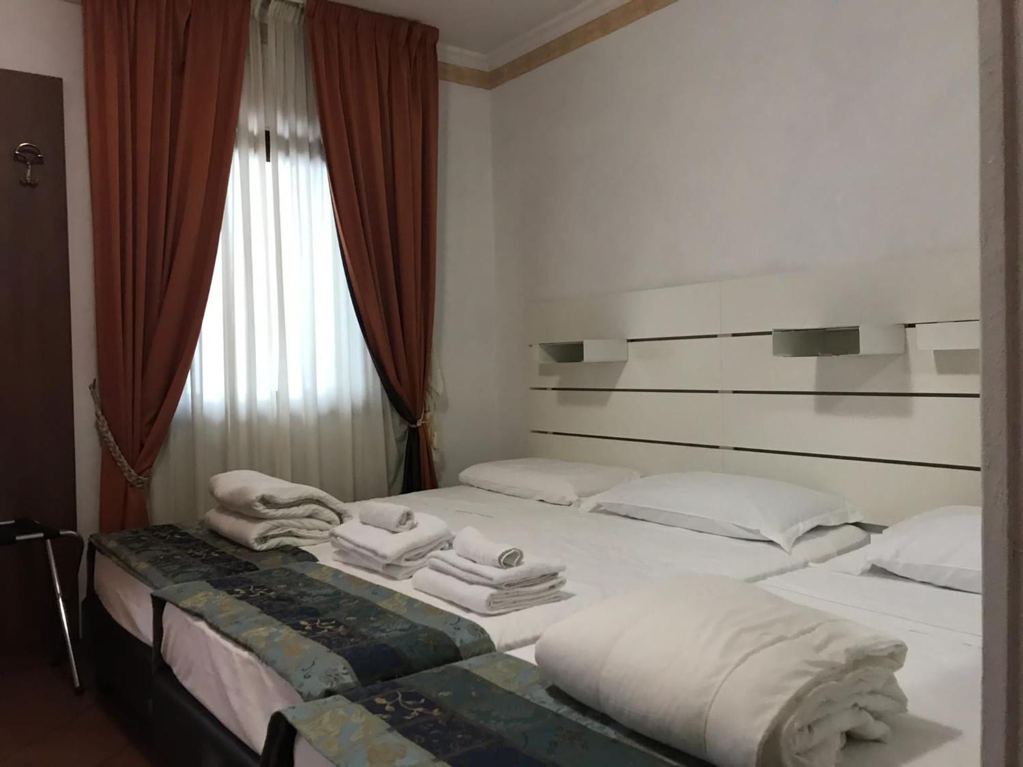 Euro House Inn Airport Fiumicino Exteriér fotografie