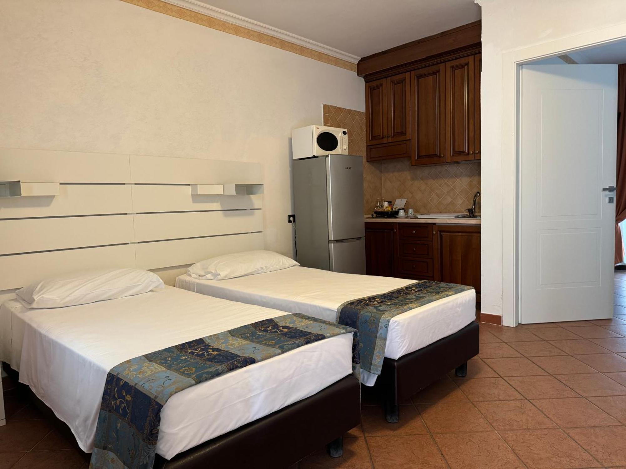 Euro House Inn Airport Fiumicino Exteriér fotografie