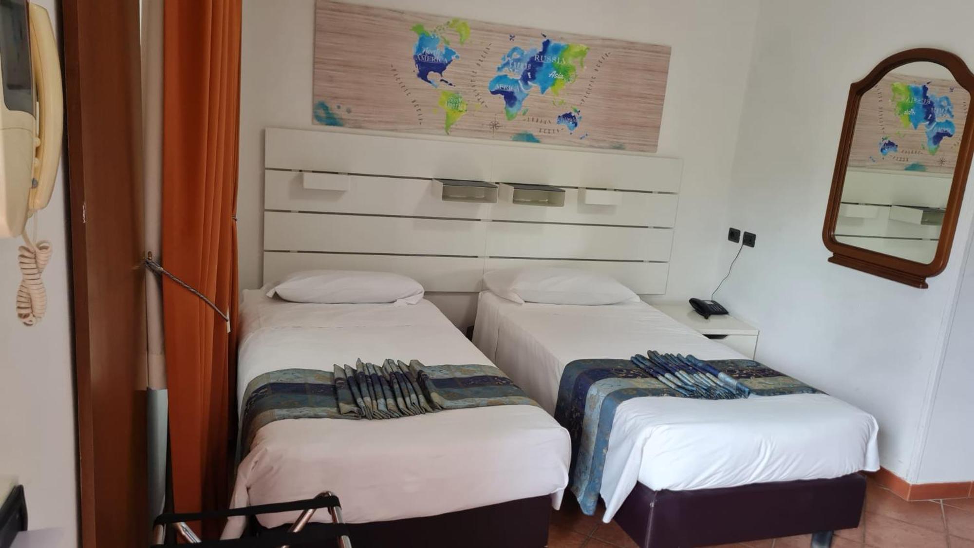 Euro House Inn Airport Fiumicino Exteriér fotografie